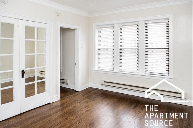 Photo - 3819 N Greenview Ave Unidad 1S