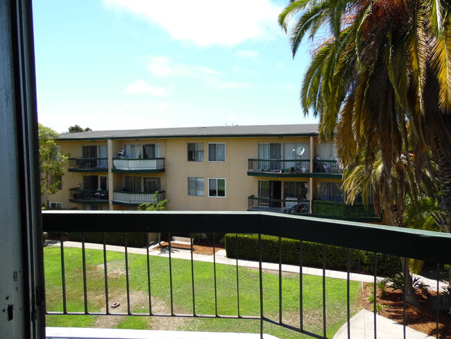 309- Private balcony - 1940 Franciscan Way Apartments