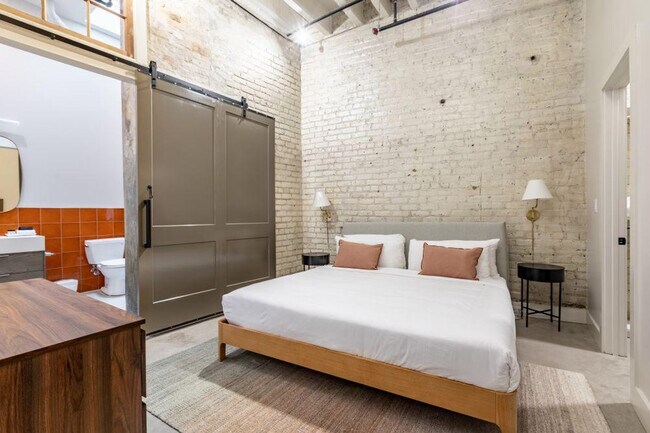 Photo - 315 Girod St Unidad ID1267143P