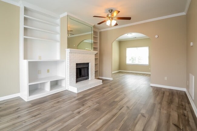 Photo - 1205 Hillsboro Ln