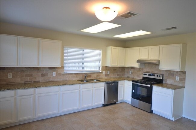 Photo - 3302 High Cotton Cove