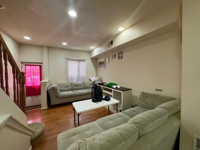 Photo - Charming 2 Bedroom/1.5 Bathroom Townhome in Highlandtown, MD!