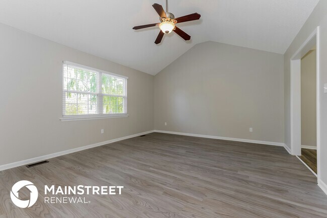 Photo - 1208 NE Country Ln