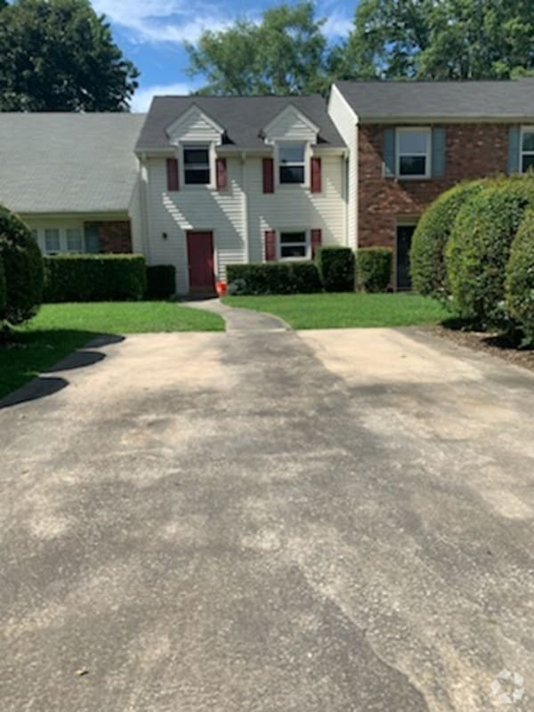 Building Photo - 415 Patrick Henry Ct Rental