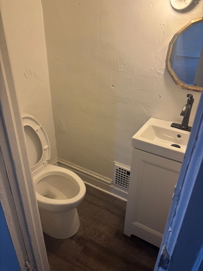 Photo - 509 W Franklin St Unit 509 West Franklin Street- C