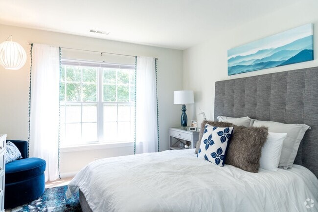 Building Photo - The Ledges Rental