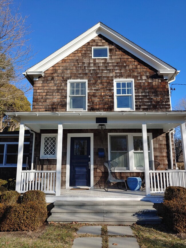 Photo - 144 Newtown Ln