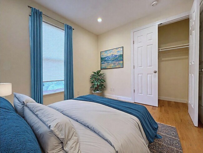 Photo - 379 Harvard St Unidad 3