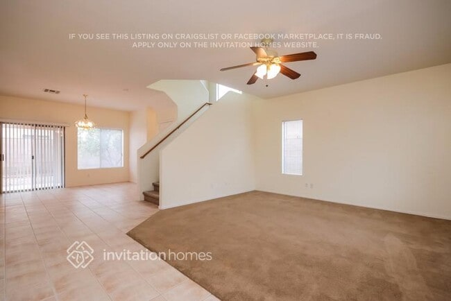 2713 E La Costa Dr