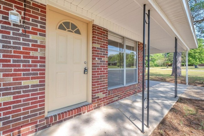 Photo - Updated Kitchen and Oversized Yard!