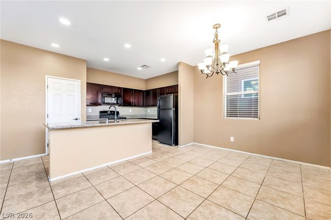 Photo - 6183 Yankee Spring St