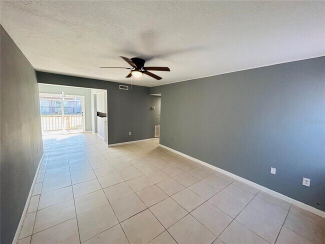 Photo - 2785 L B McLeod Rd Unidad B