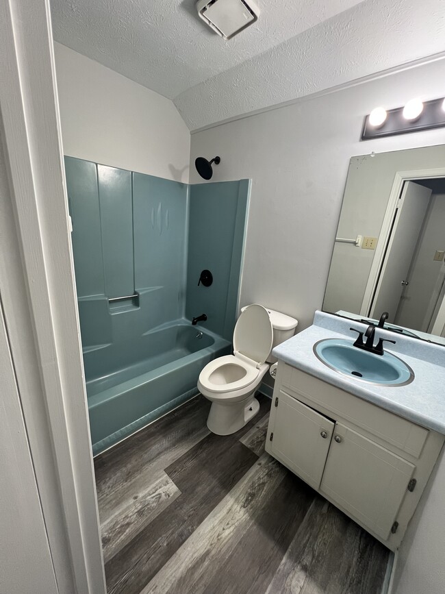 Photo - 486 Lacebark Dr