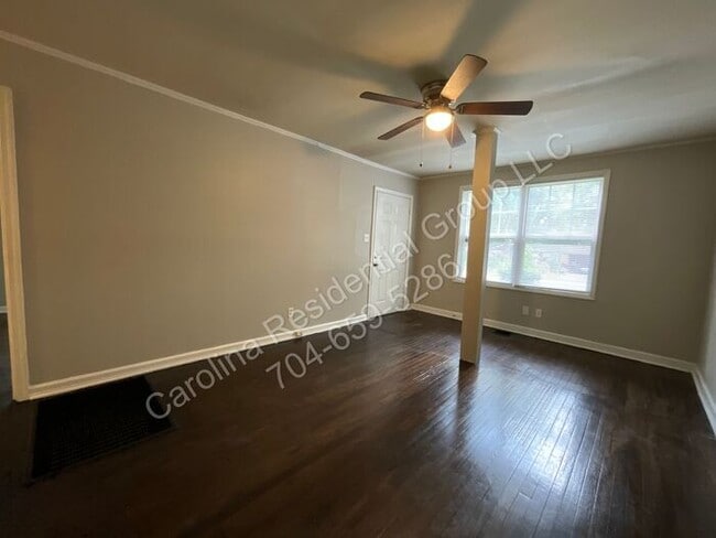 Photo - 6013 Carver Blvd