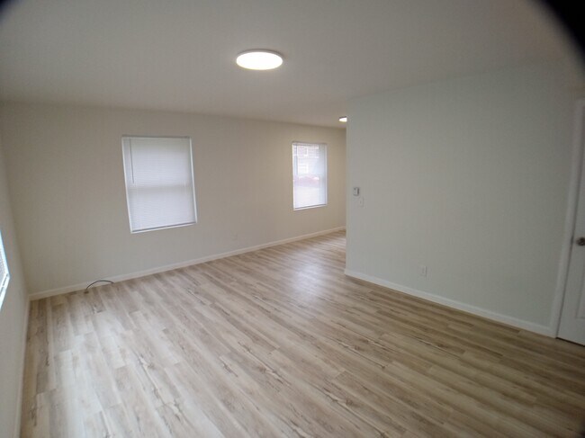 Photo - 801 N Capital Unit 4