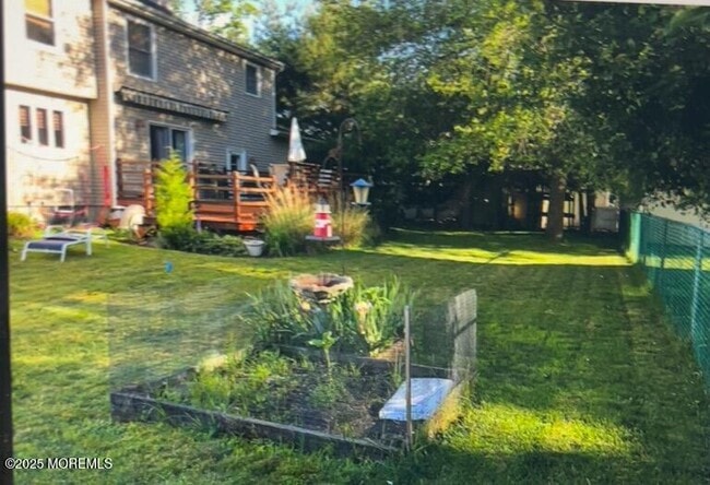 Photo - 1703 Melville St