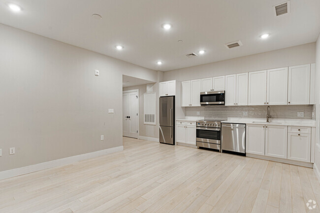 Building Photo - 194 Green St Unit 304 Rental