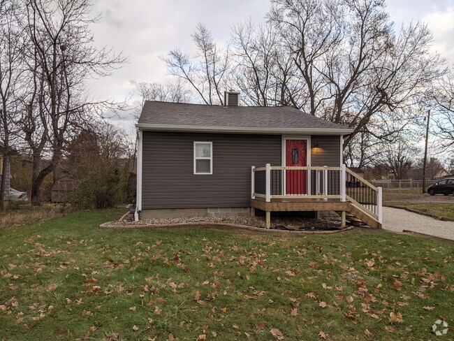 Building Photo - 3312 Middlebranch Ave NE Rental