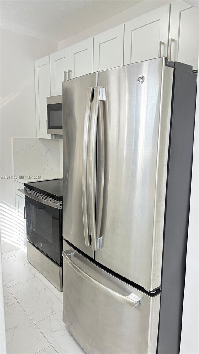 Photo - 644 NW 146th St