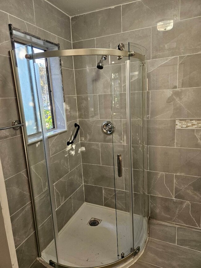 Photo - 6289 Sunnymere Ave