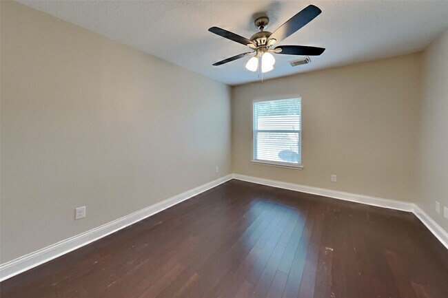 Photo - 19402 Kacey Ln Ct