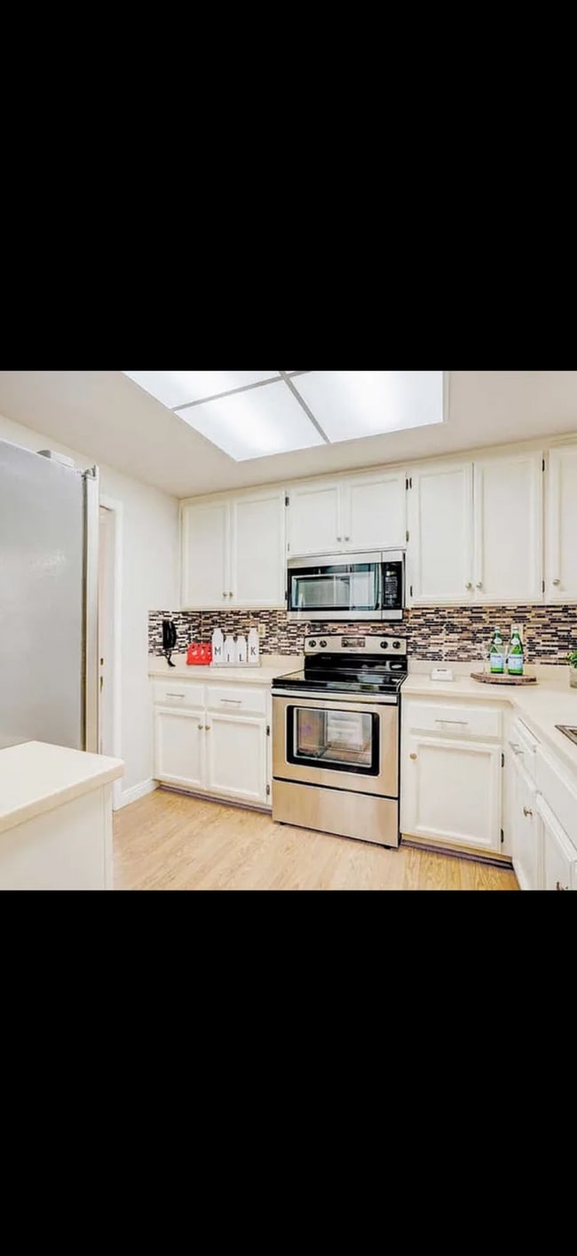 Photo - 1728 Calais Ct