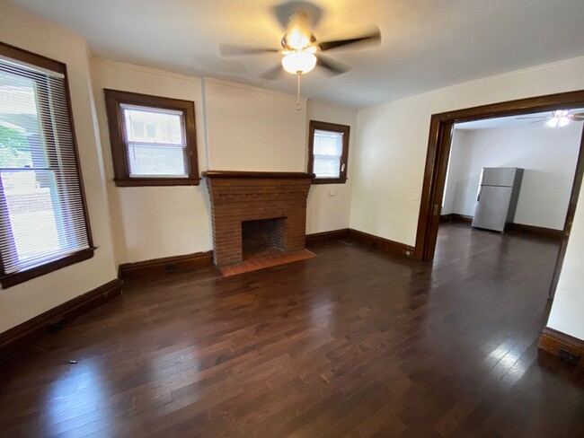 Photo - Summit St 1932-1934 WPR Apartment Unit 1934