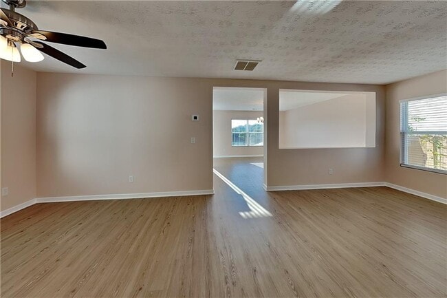 108 Silver Bow Ln
