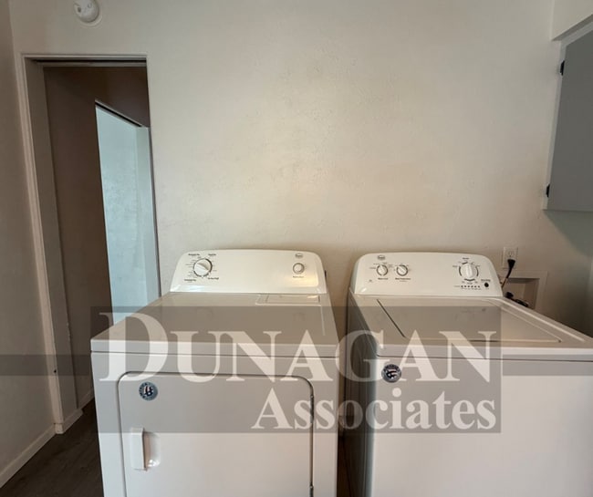 Photo - !!Scheduled showing for 3/25 @ 3:30-3:40 !!1Cute cozy 2 bedroom 1 bath with water , sewage , garb...