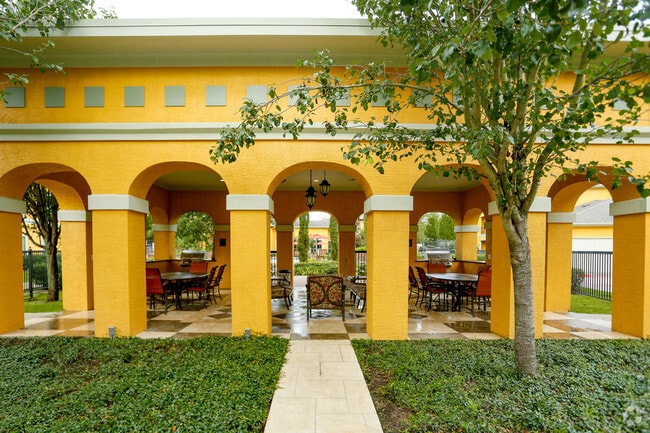 Ravello at Tuscan Lakes