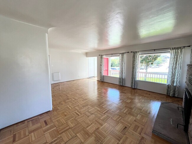 Photo - Epic Location by Cal Poly - 5 bedroom, 2 bathroom house