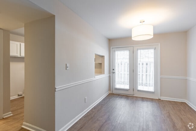 2BR, 2.5BA - 1314SF Dining Room