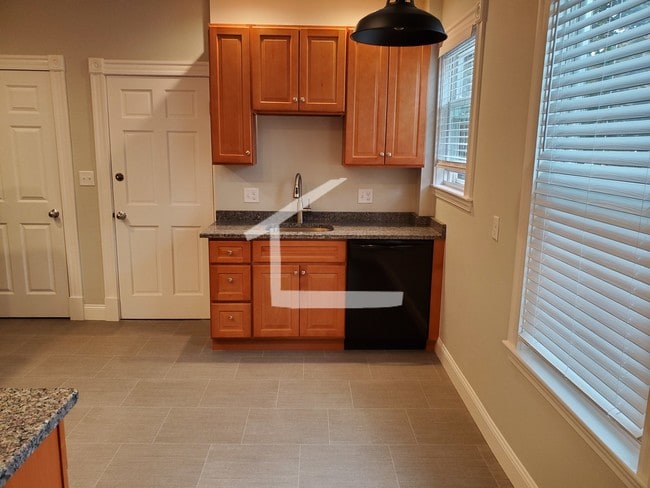 Photo - 24 Adamson St Unidad 2