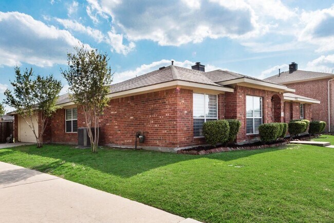 Photo - 506 Pecos Path Dr
