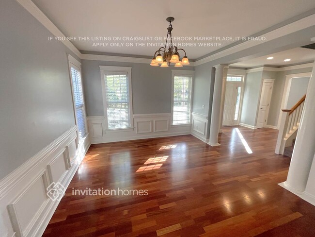 Photo - 15527 Barnsbury Dr