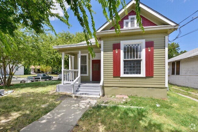 Building Photo - Nice Historic Home Near Downtown
