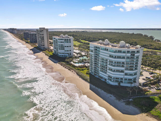 Building Photo - 8600 S Ocean Dr Unit 504 Rental