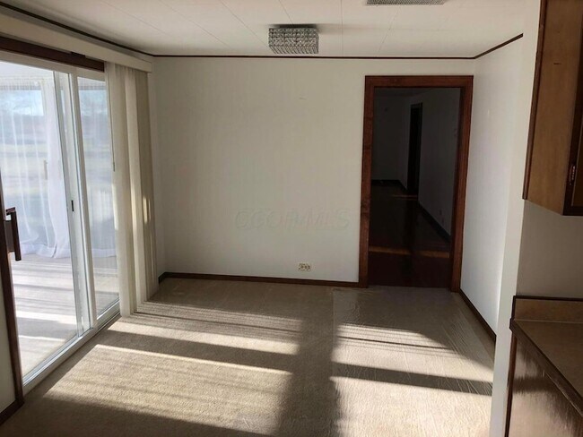 Photo - 1895 State Rte 37 E