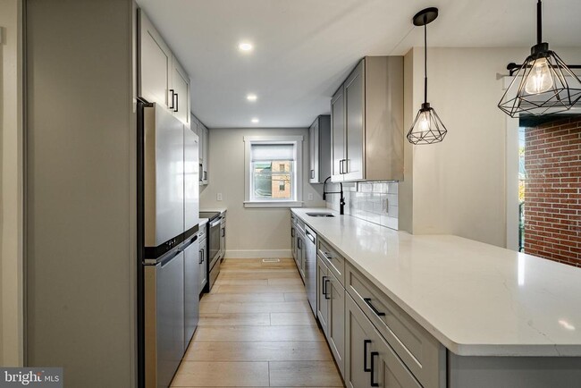 Photo - 530 Washington Ave Unit 1