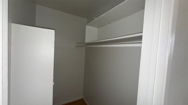 Photo - 1906 Binz St Unit 05