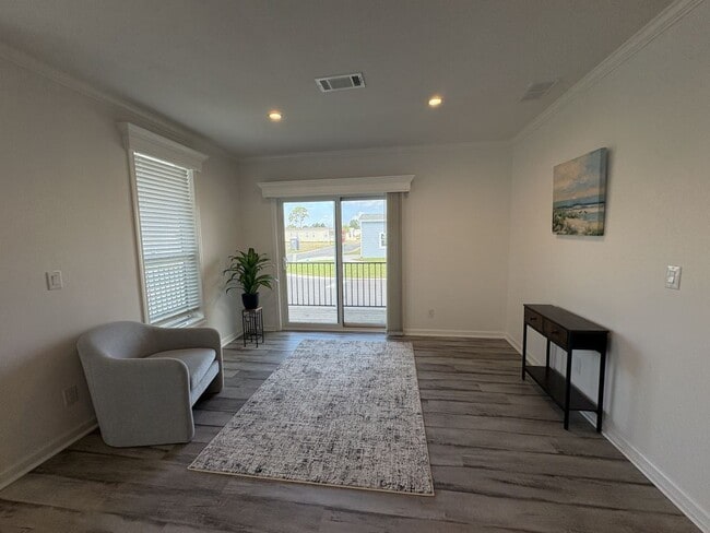 1634 Voyager Dr