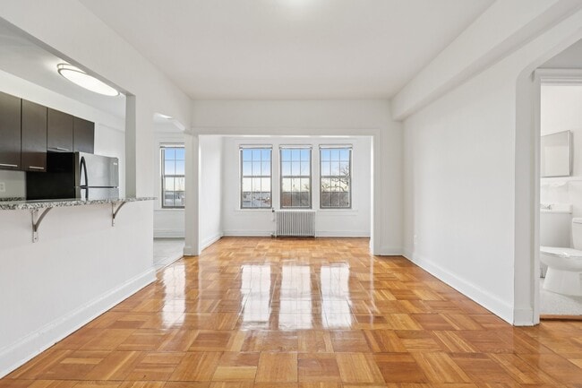 Building Photo - Alto Towers