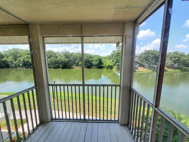 Photo - 221 Lake Brook Cir