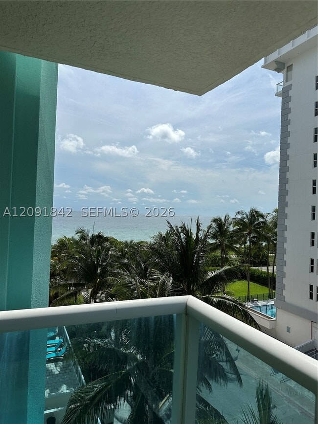 9201 Collins Ave Unit 524