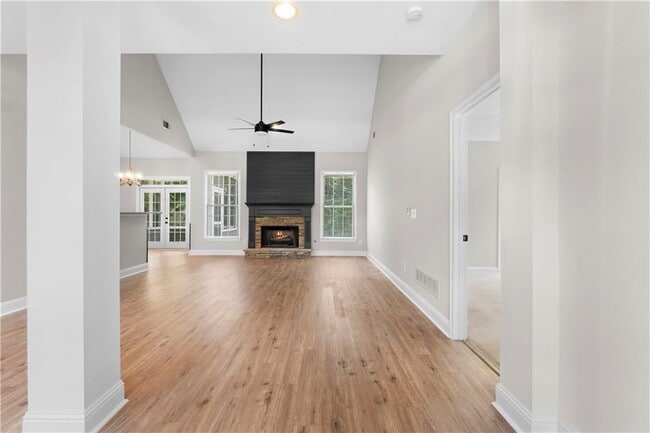 Photo - 65 Riverwood View