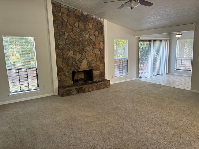 Photo - Room in House on Beethoven Cir