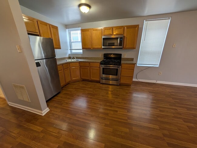 Photo - 1346 N 27th St Unidad 3rd Fl