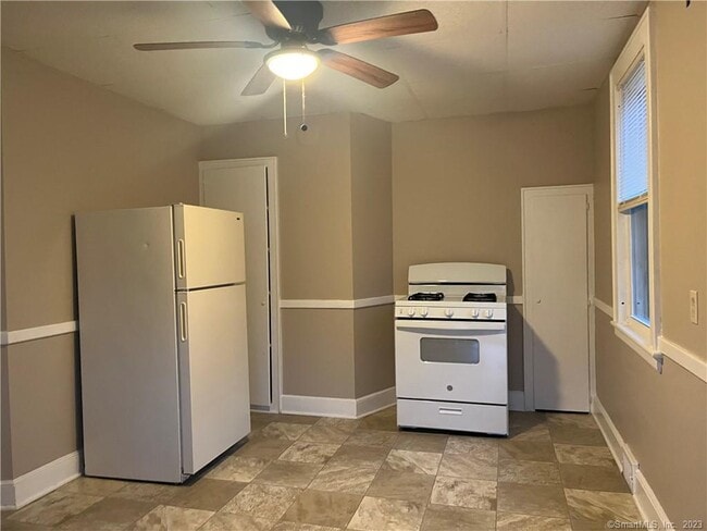 Photo - 253 N Main St Unit 1