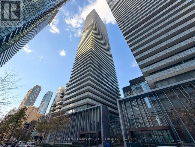 Photo - 42 Charles St E Unité 1409