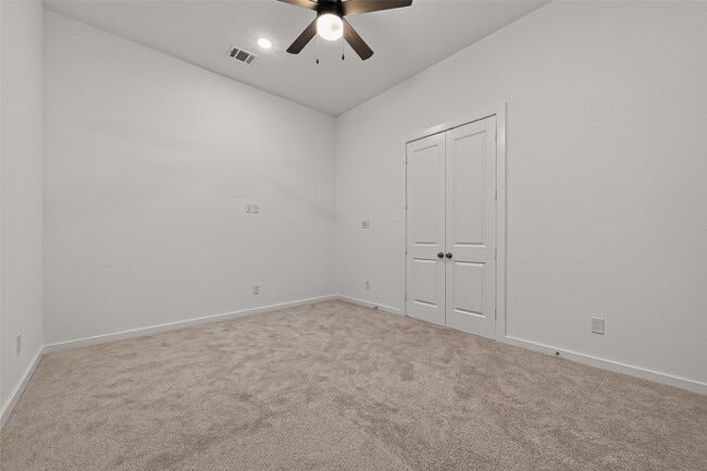 Building Photo - 5802 Reef Rdg Dr